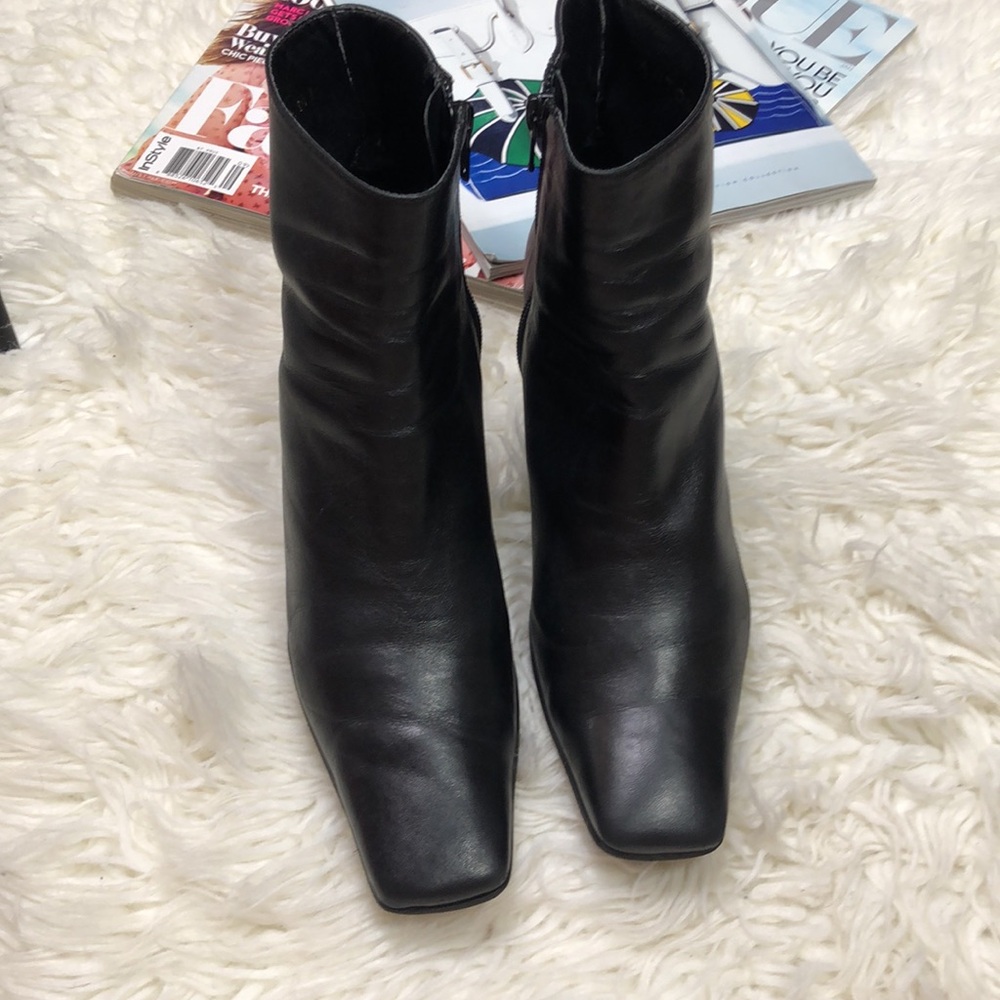 ANTONIO MELANI Black Nappa Leather Booties with zipper on Side - Picture 5 of 15